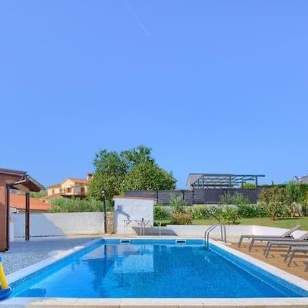 Villa John Pula Bagian luar foto