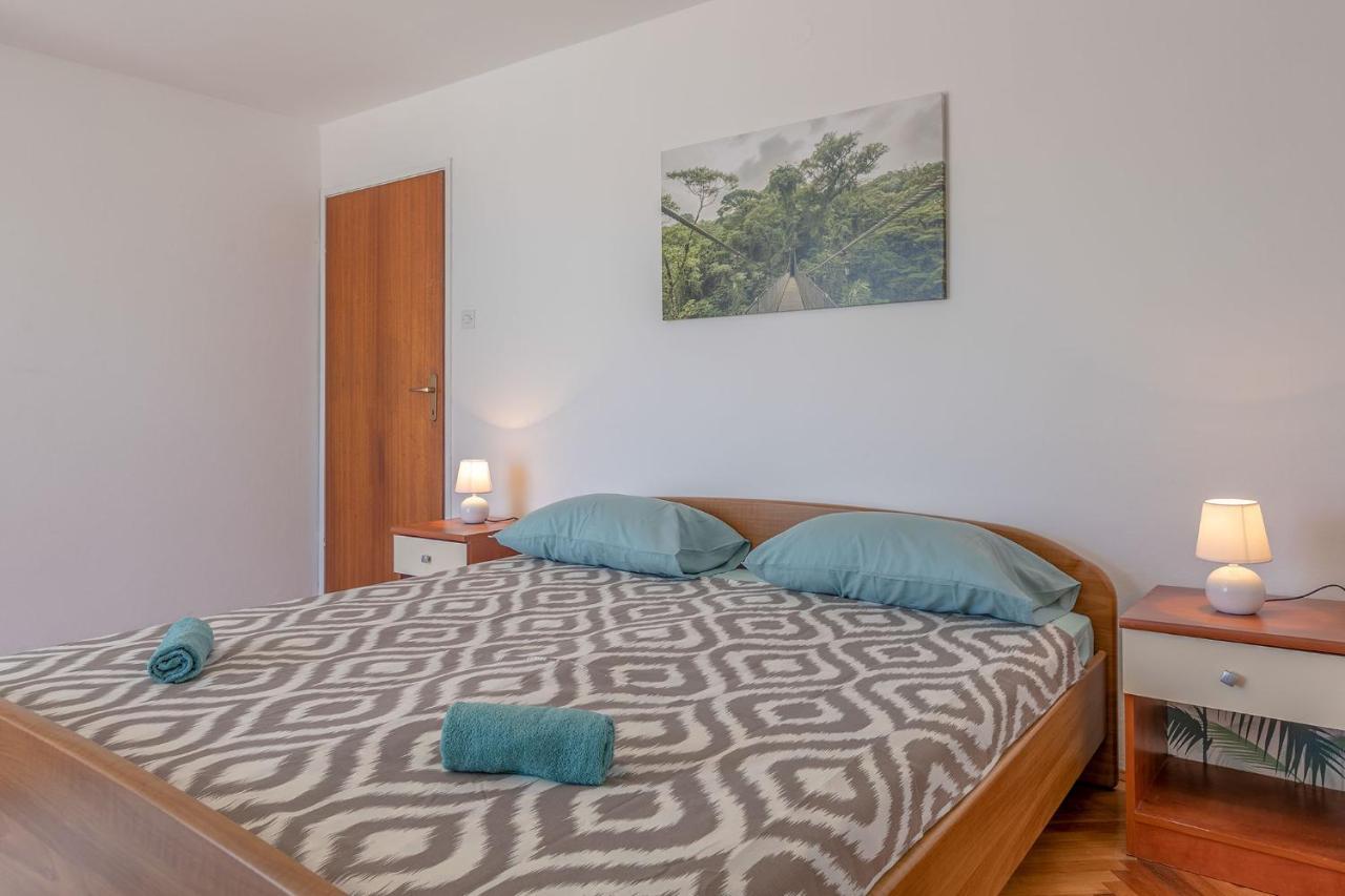 Villa John Pula Bagian luar foto