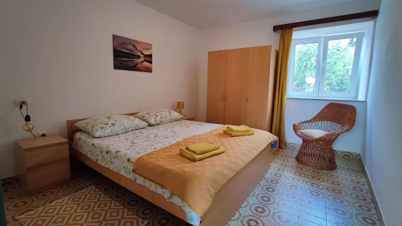Villa John Pula Bagian luar foto